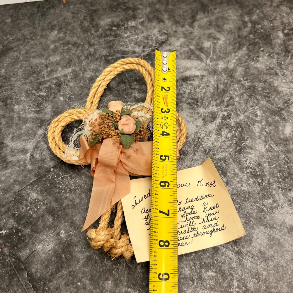 Vintage Swedish Love Knot | Cottage - Picture 4 of 5